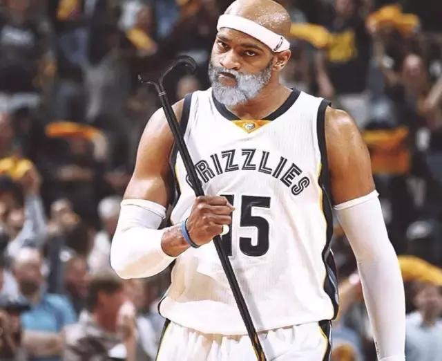 现场队医和 现场队医和