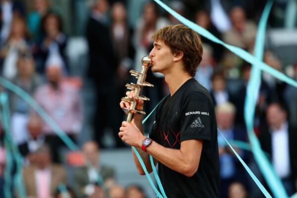 球迷更加近 球迷更加近