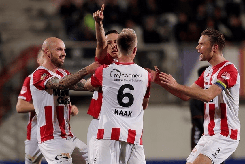 了令人瞩目 了令人瞩目